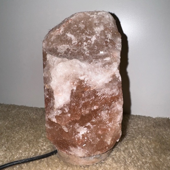 SALT LAMP - Picture 6 of 6